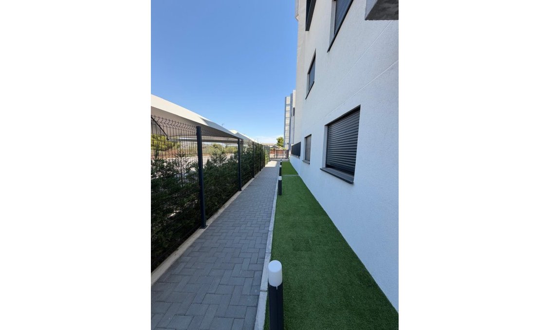 Wiederverkauf - Wohnung -
Dehesa de Campoamor - Costa Blanca