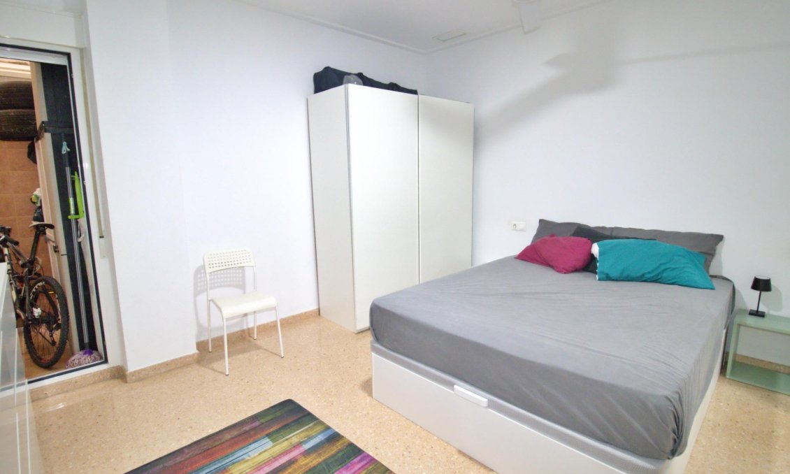 Wiederverkauf - Wohnung -
Elche - Plaza Madrid