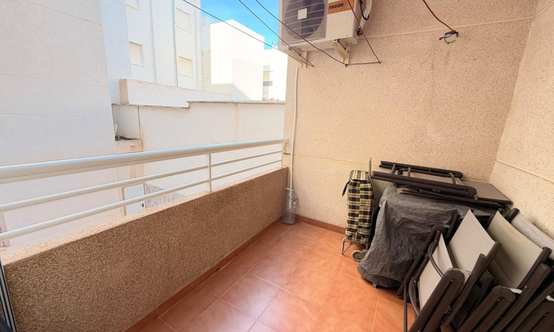 Wiederverkauf - Wohnung -
Torrevieja - Centro