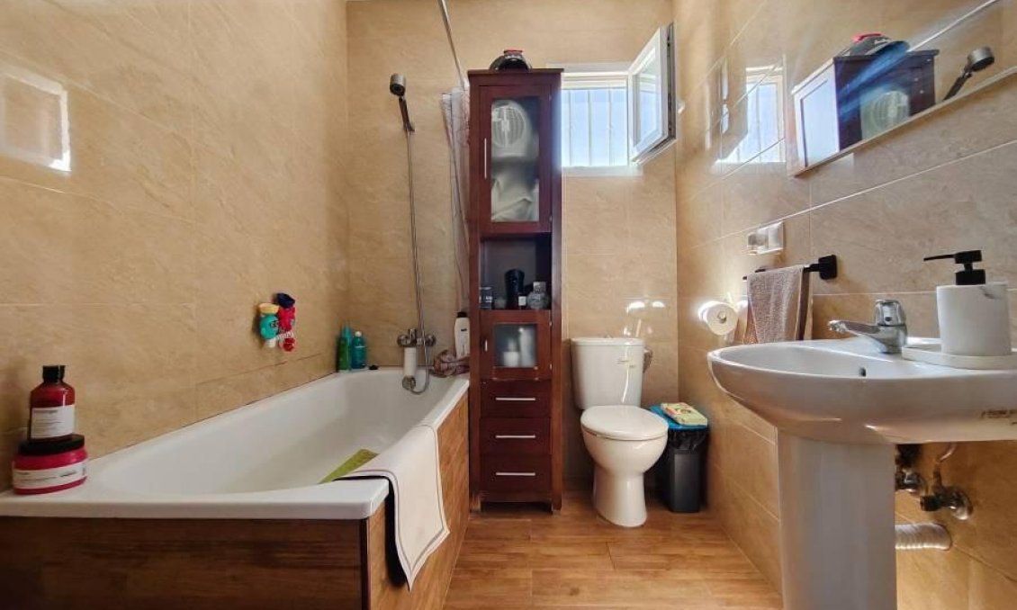 Wiederverkauf - Villa -
Torrevieja - Torreta Florida