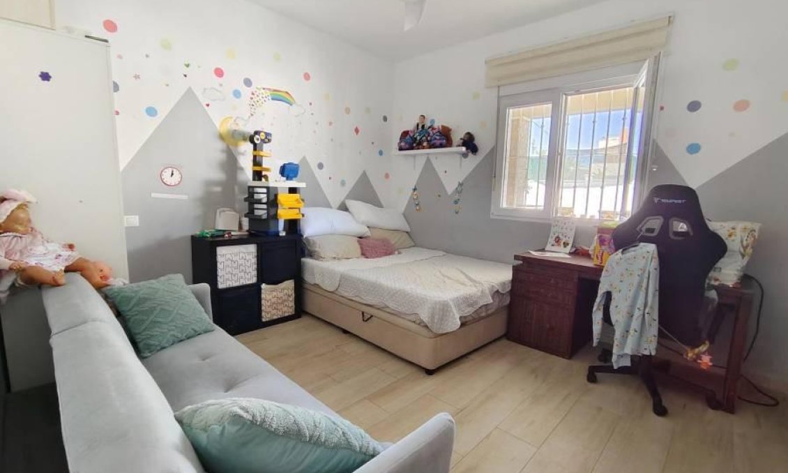 Wiederverkauf - Villa -
Torrevieja - Torreta Florida