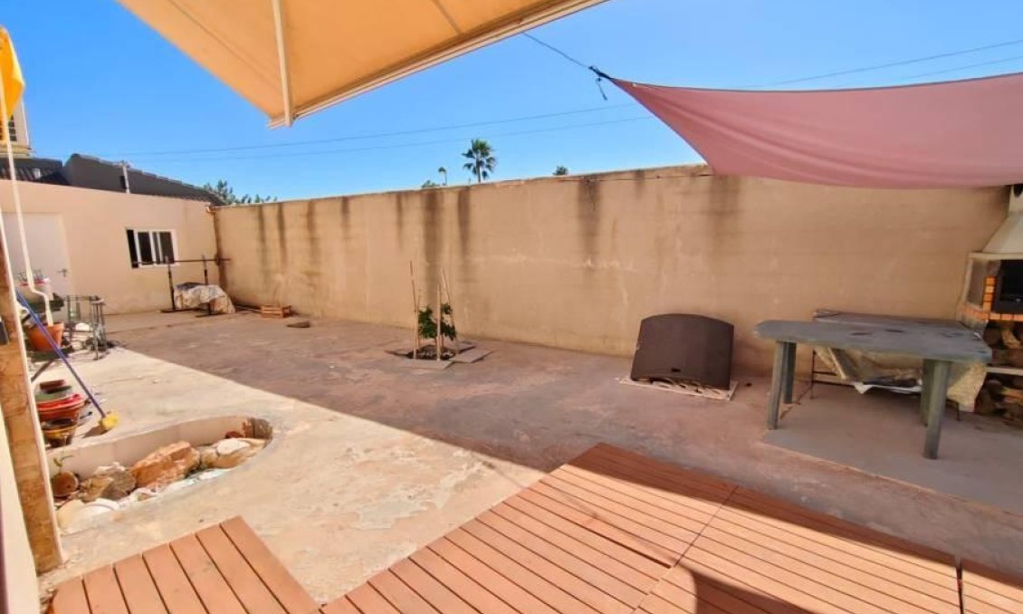 Wiederverkauf - Villa -
Torrevieja - Torreta Florida