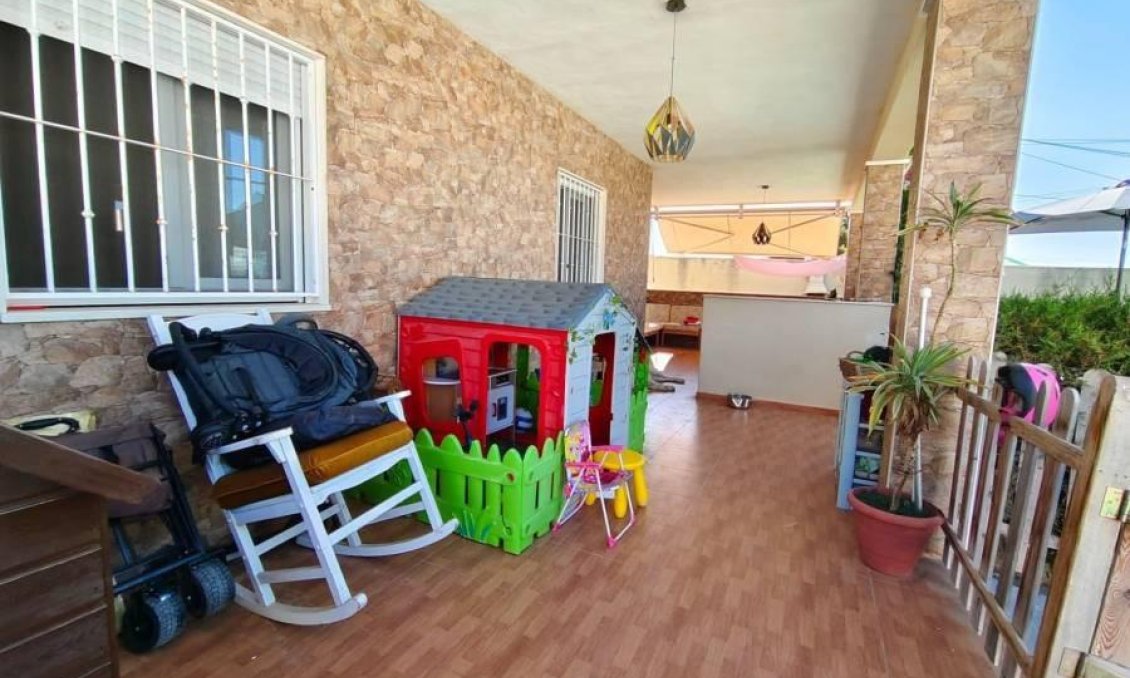 Wiederverkauf - Villa -
Torrevieja - Torreta Florida