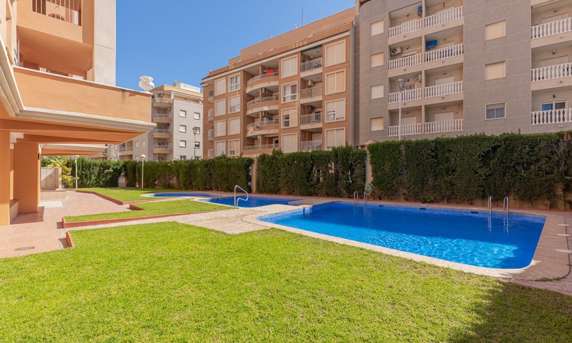 Wiederverkauf - Wohnung -
Torrevieja - Costa Blanca