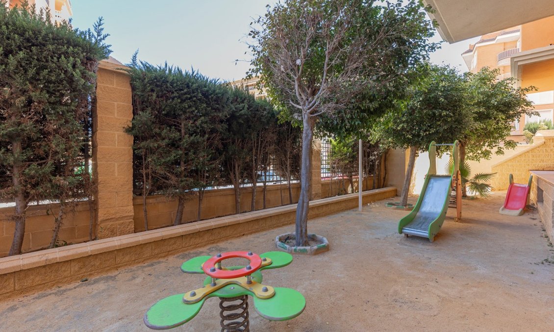 Wiederverkauf - Wohnung -
Torrevieja - Costa Blanca