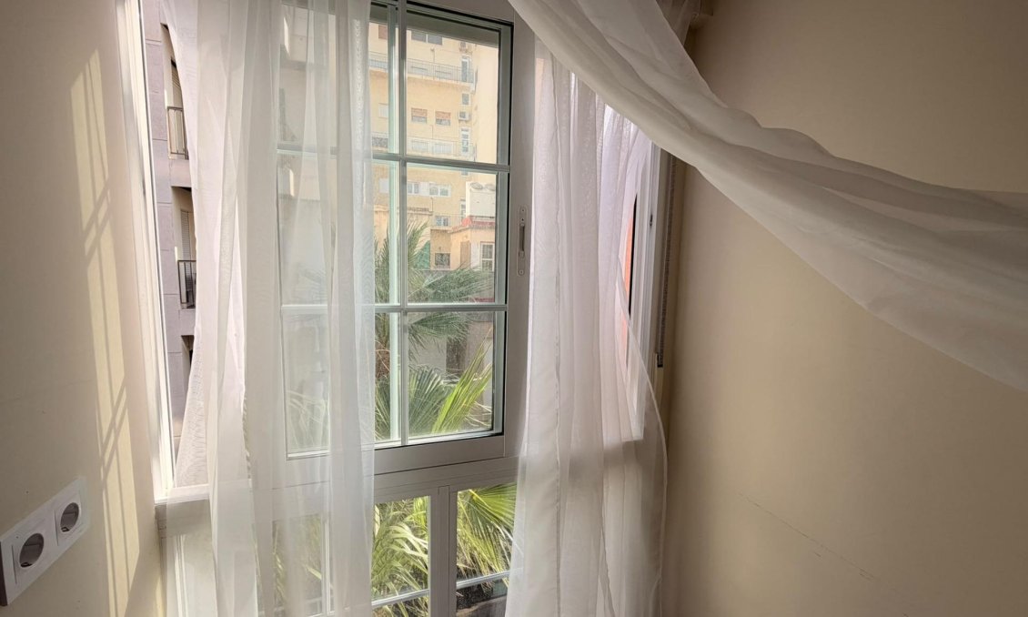 Wiederverkauf - Wohnung -
Torrevieja - Centro