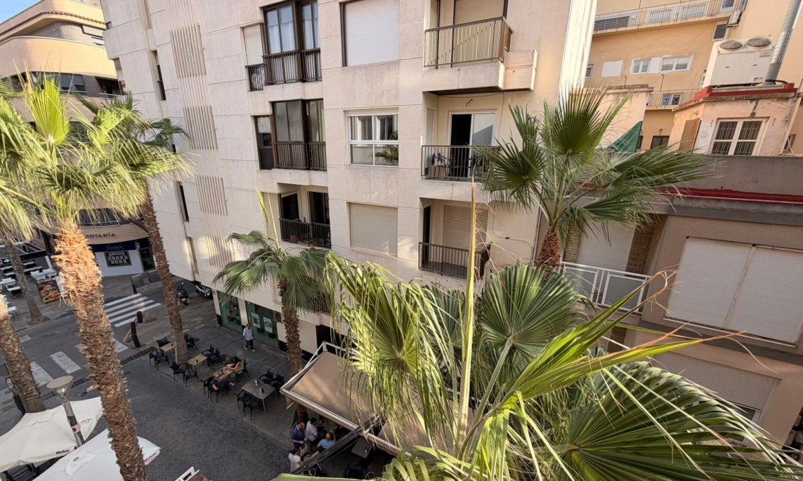 Wiederverkauf - Wohnung -
Torrevieja - Centro