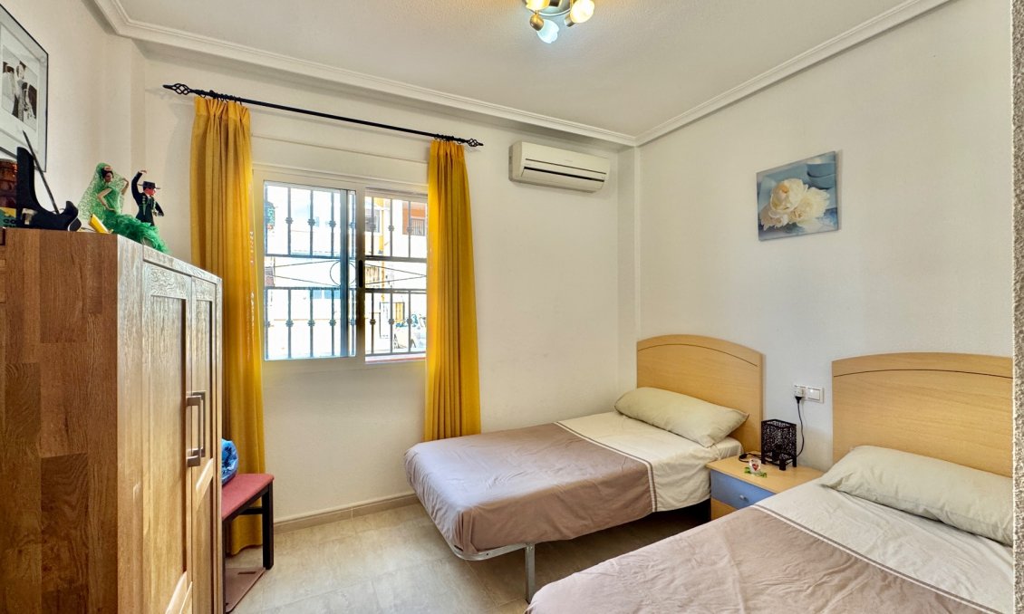 Revânzare - Apartament -
Orihuela Costa - Costa Blanca