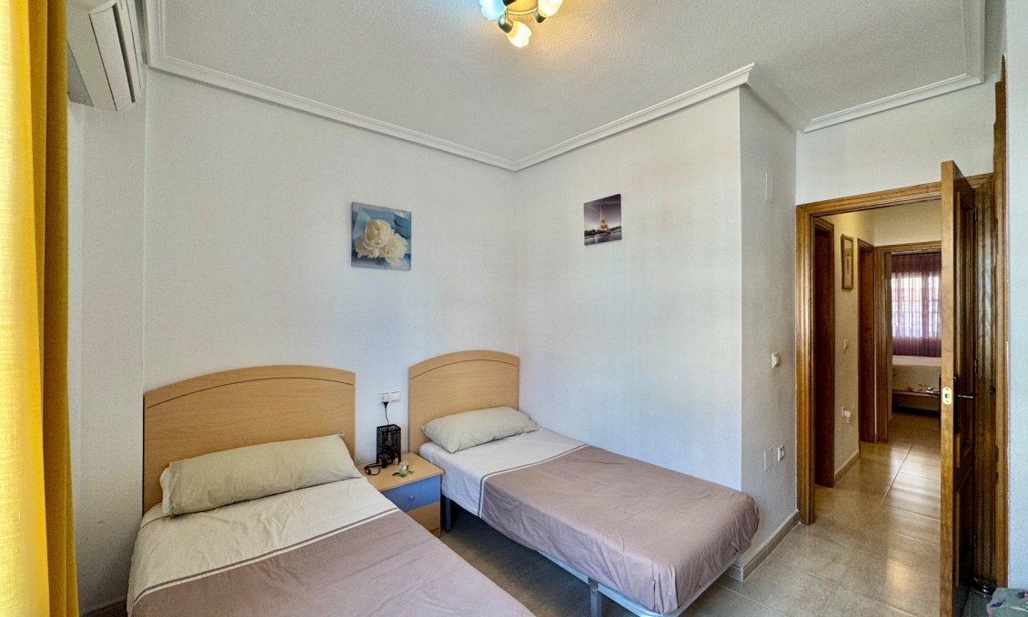 Revânzare - Apartament -
Orihuela Costa - Costa Blanca