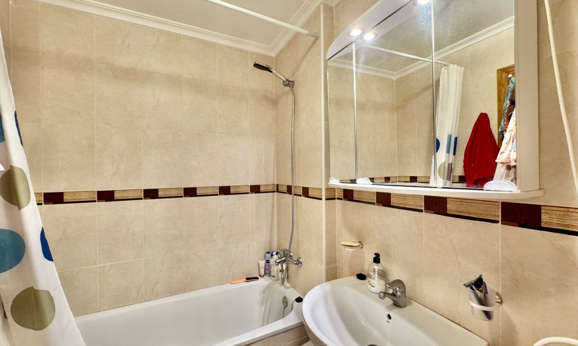 Revânzare - Apartament -
Orihuela Costa - Costa Blanca