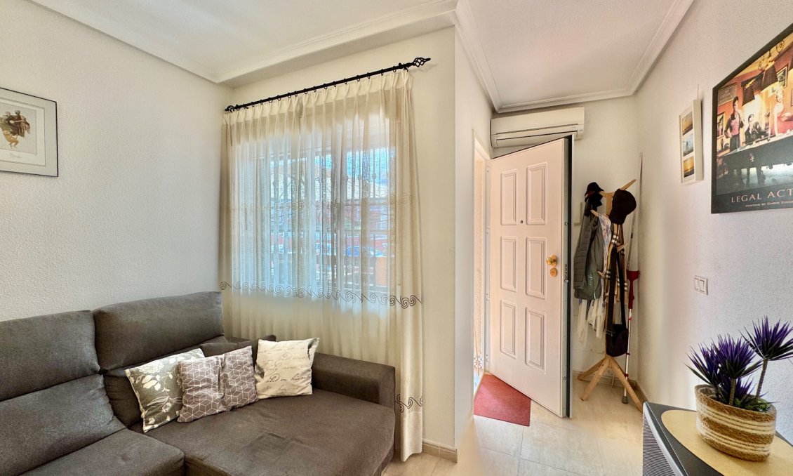 Revânzare - Apartament -
Orihuela Costa - Costa Blanca