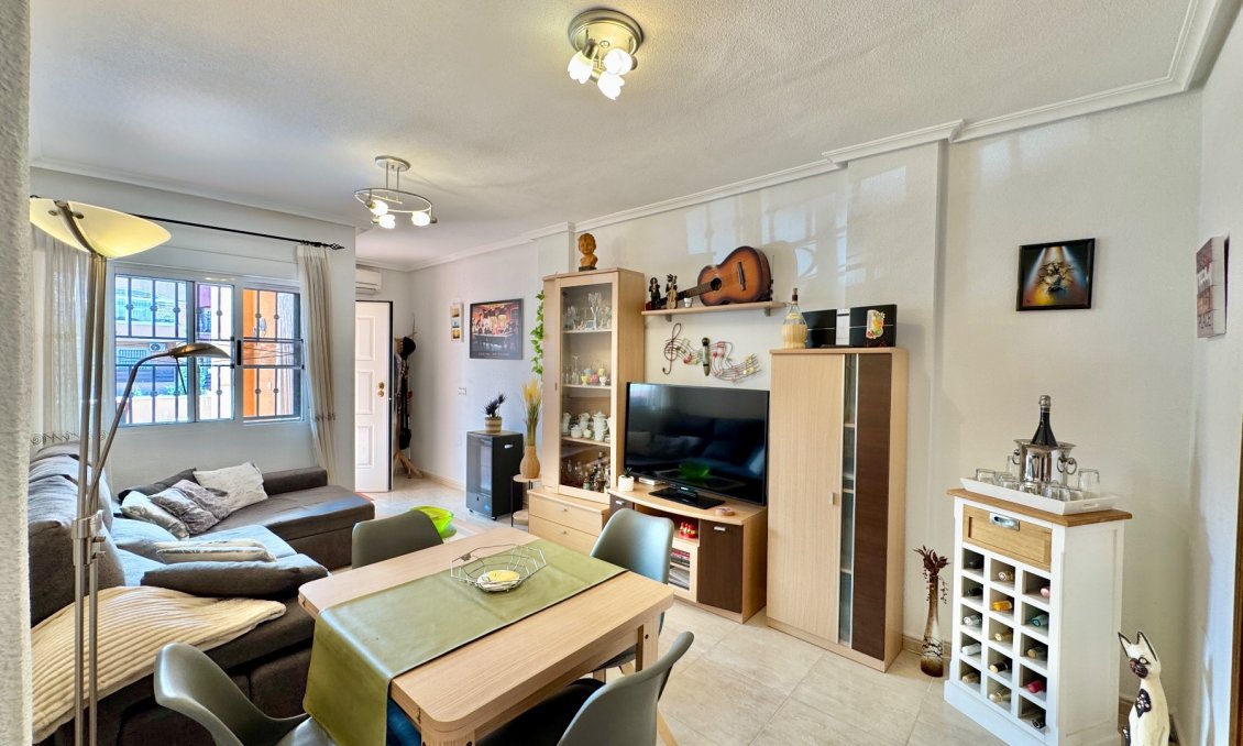 Revânzare - Apartament -
Orihuela Costa - Costa Blanca