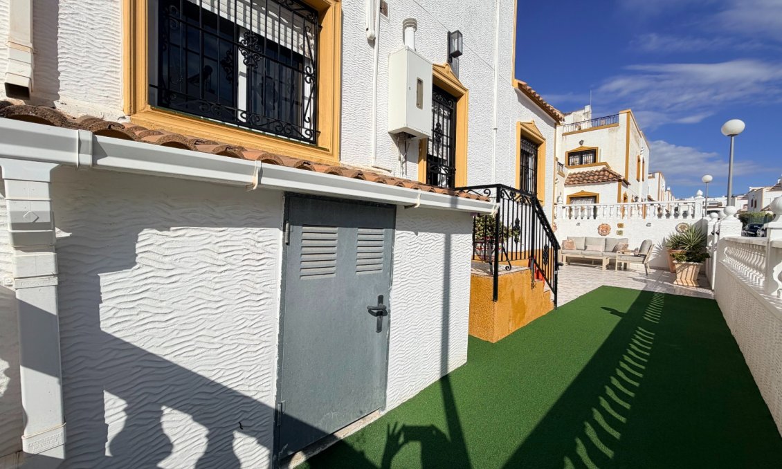 Segunda mano - Adosado -
Orihuela - Inland