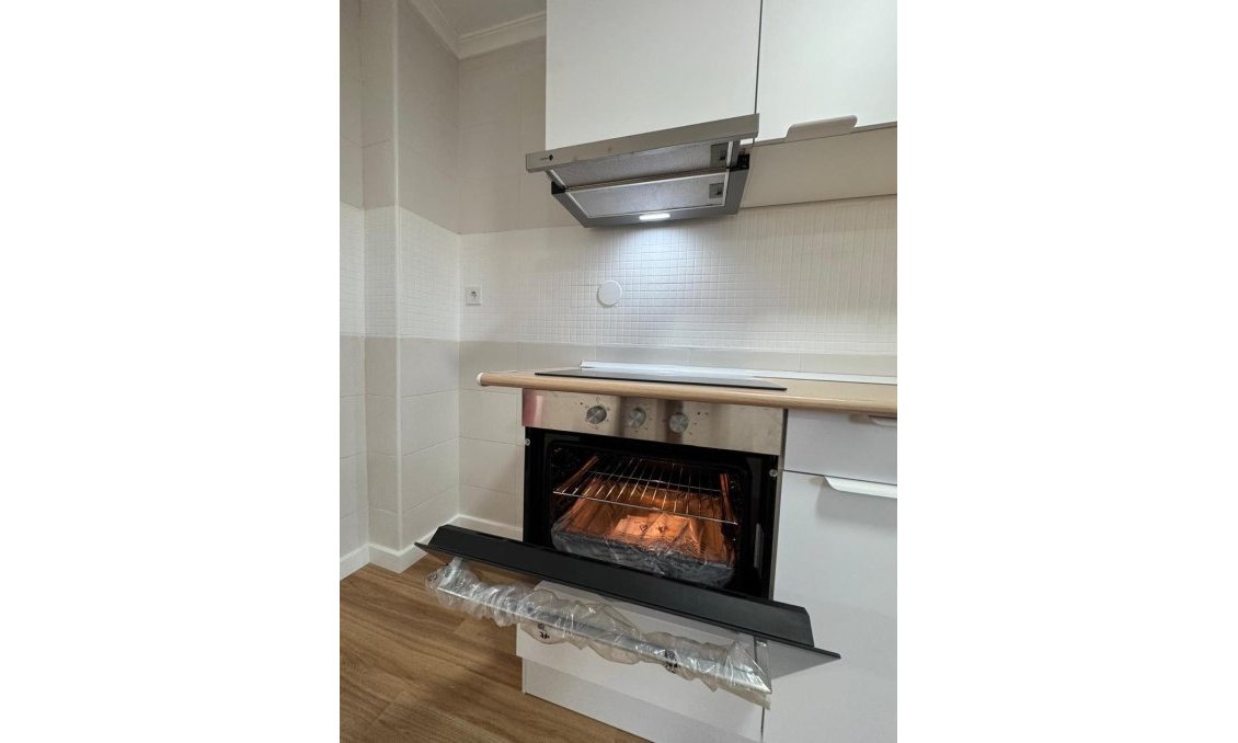 Wiederverkauf - Wohnung -
Torrevieja - Centro