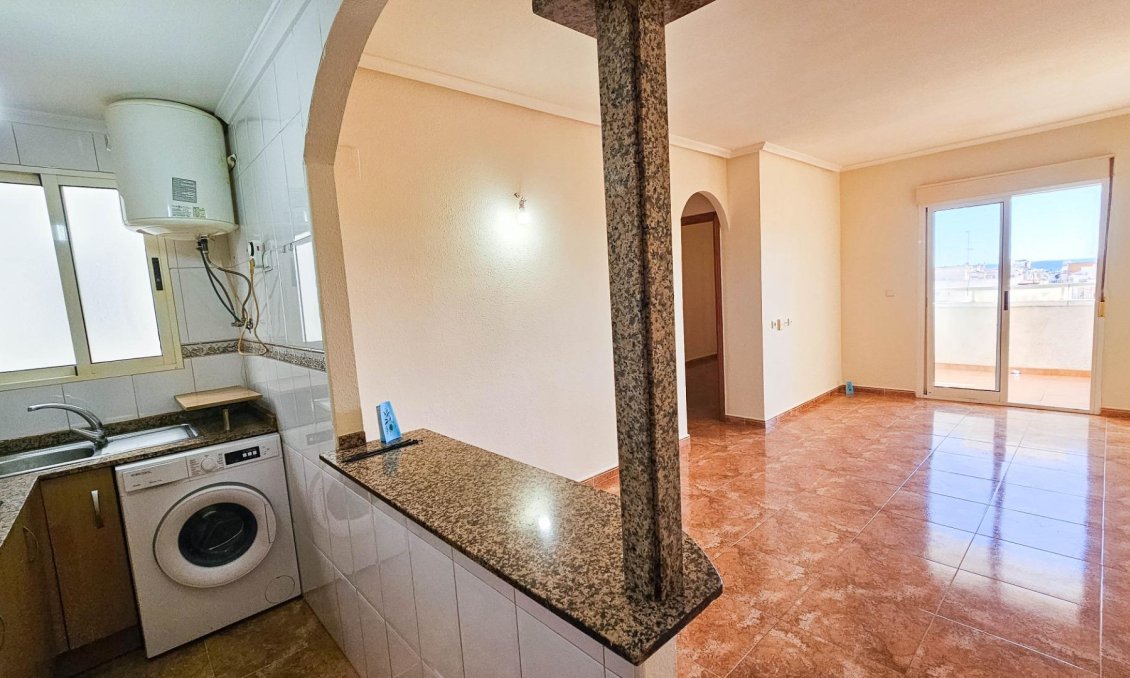 Wiederverkauf - Wohnung -
Torrevieja - Centro
