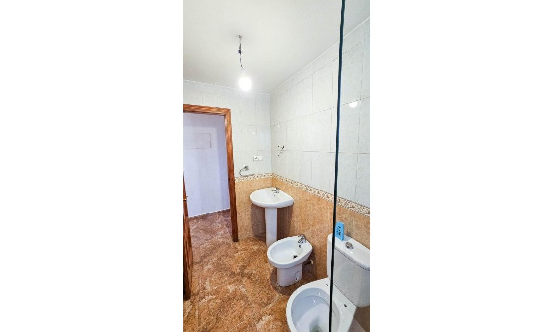 Wiederverkauf - Wohnung -
Torrevieja - Centro