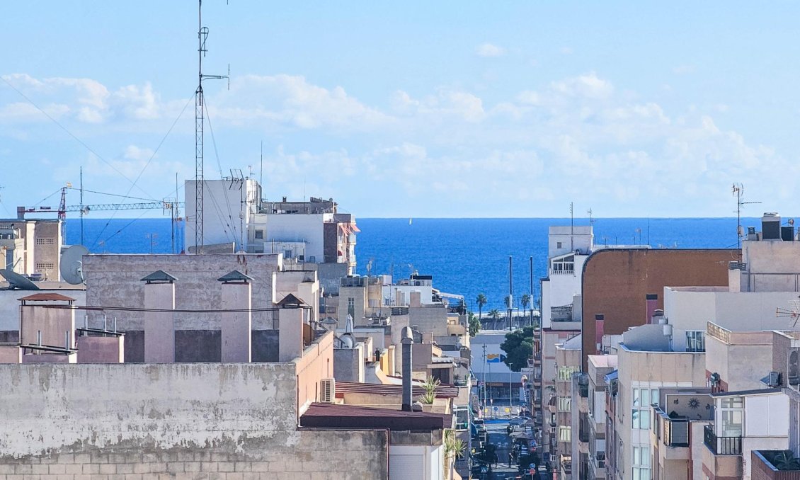 Wiederverkauf - Wohnung -
Torrevieja - Centro