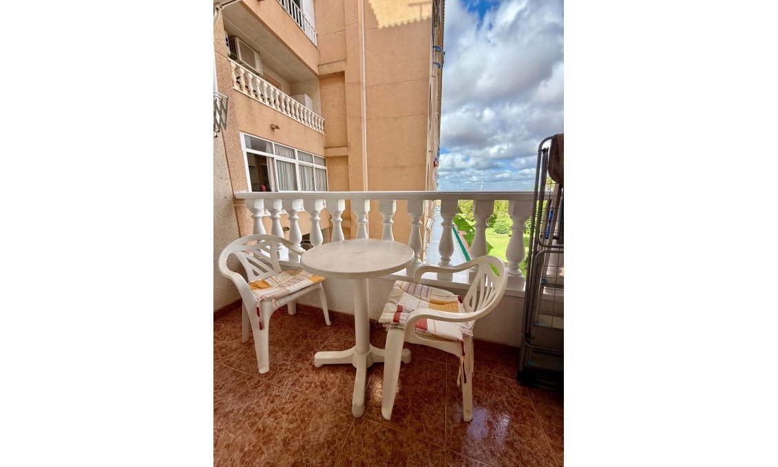 Wiederverkauf - Wohnung -
Torrevieja - PARQUE DE LAS NACIONES
