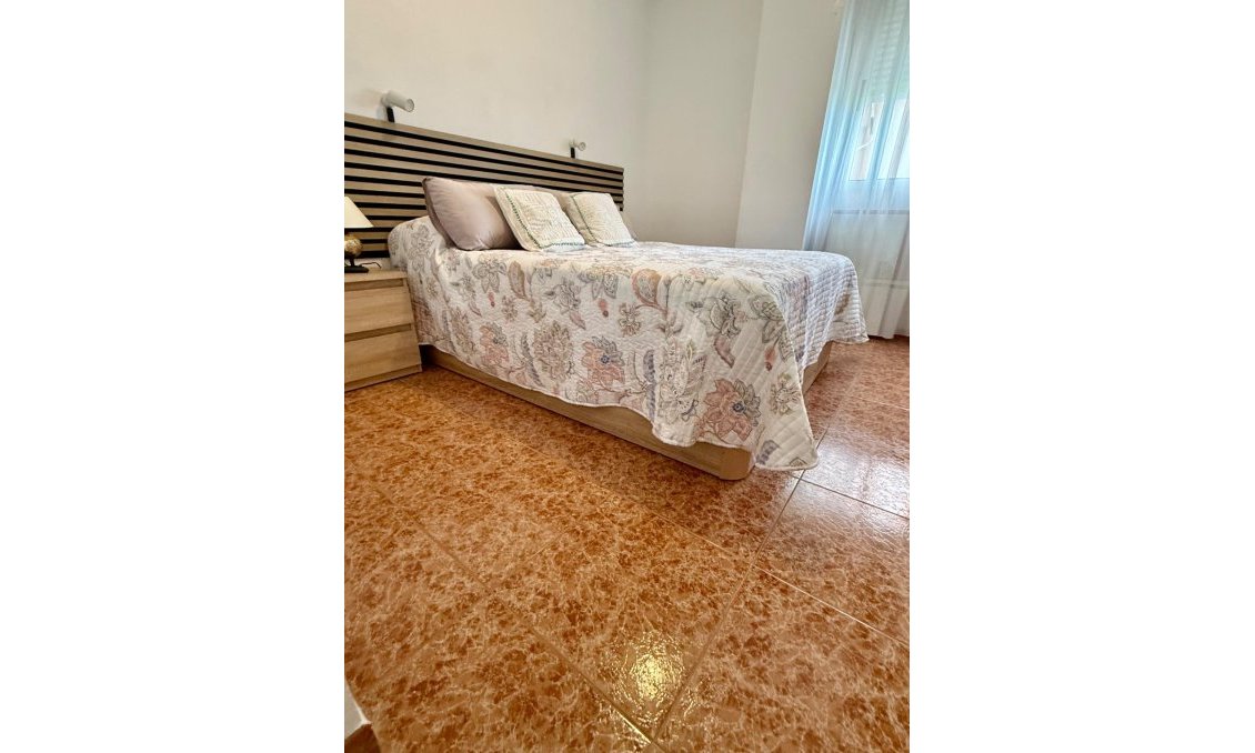 Wiederverkauf - Wohnung -
Torrevieja - PARQUE DE LAS NACIONES