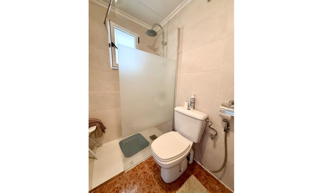Wiederverkauf - Wohnung -
Torrevieja - PARQUE DE LAS NACIONES