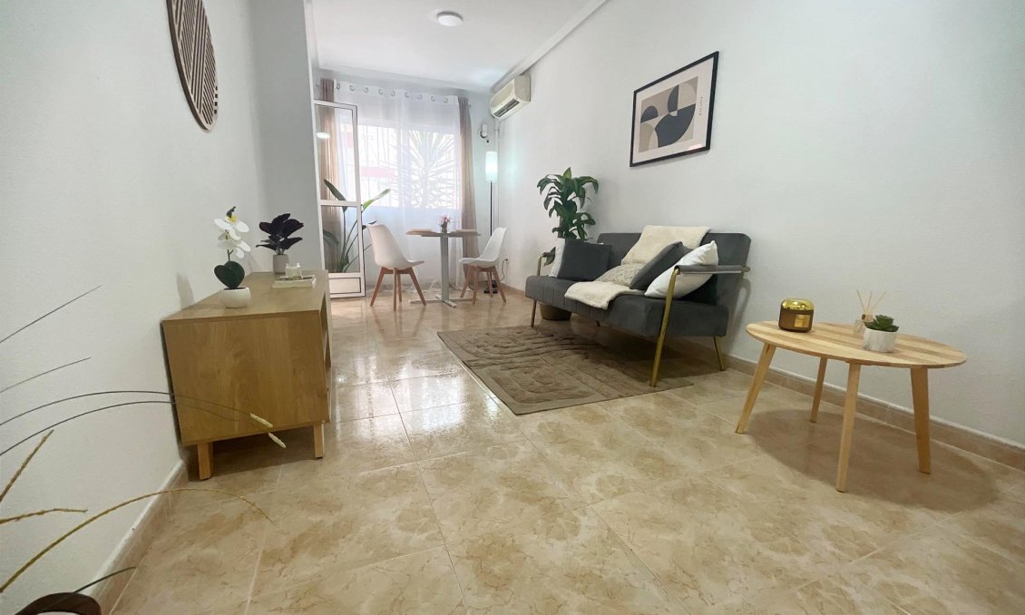 Revente - Appartement -
Torrevieja - PARQUE DE LAS NACIONES