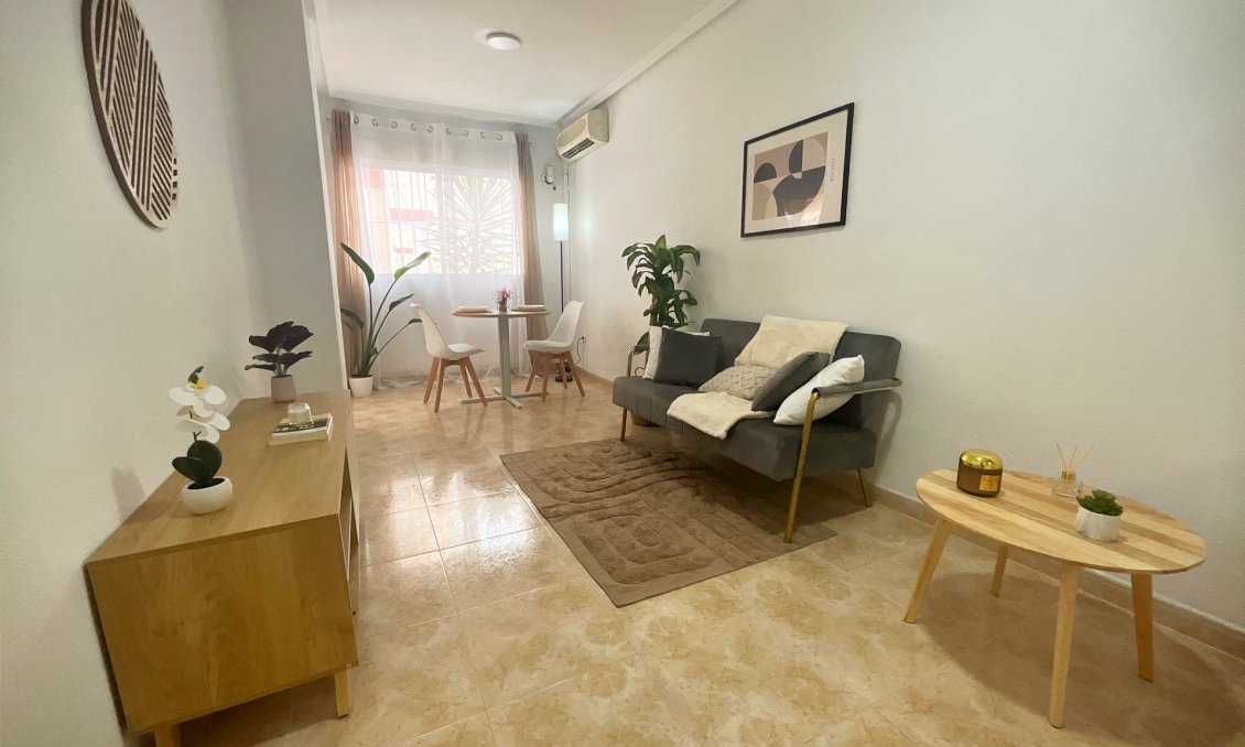 Revente - Appartement -
Torrevieja - PARQUE DE LAS NACIONES