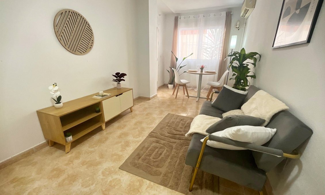 Revente - Appartement -
Torrevieja - PARQUE DE LAS NACIONES