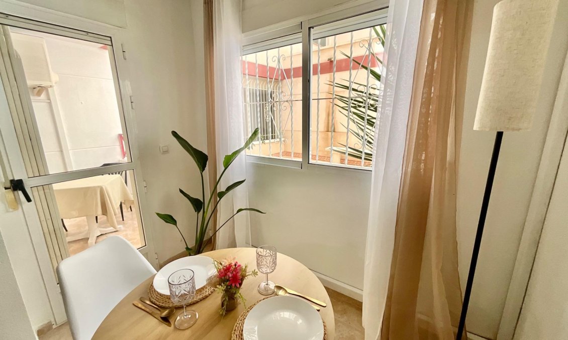 Revente - Appartement -
Torrevieja - PARQUE DE LAS NACIONES