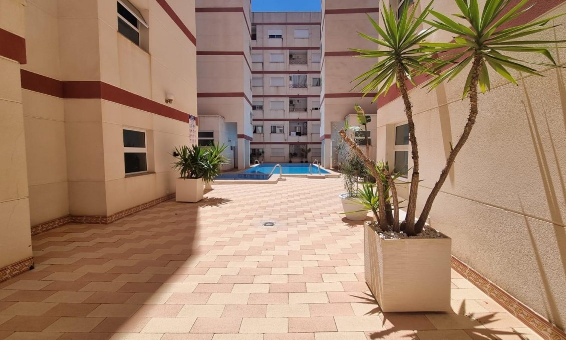 Revente - Appartement -
Torrevieja - PARQUE DE LAS NACIONES