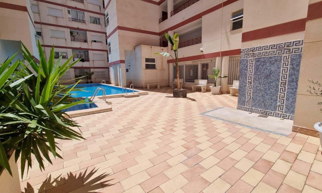 Revente - Appartement -
Torrevieja - PARQUE DE LAS NACIONES