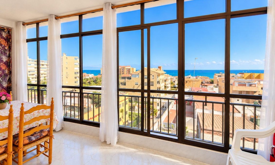 Revente - Attique -
Torrevieja - Los Europeos