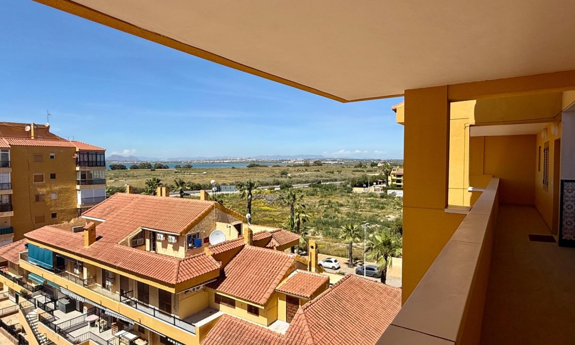Revente - Attique -
Torrevieja - Los Europeos