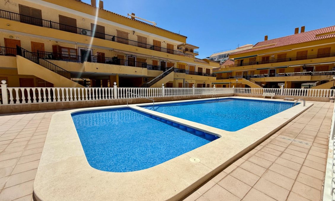 Revente - Attique -
Torrevieja - Los Europeos