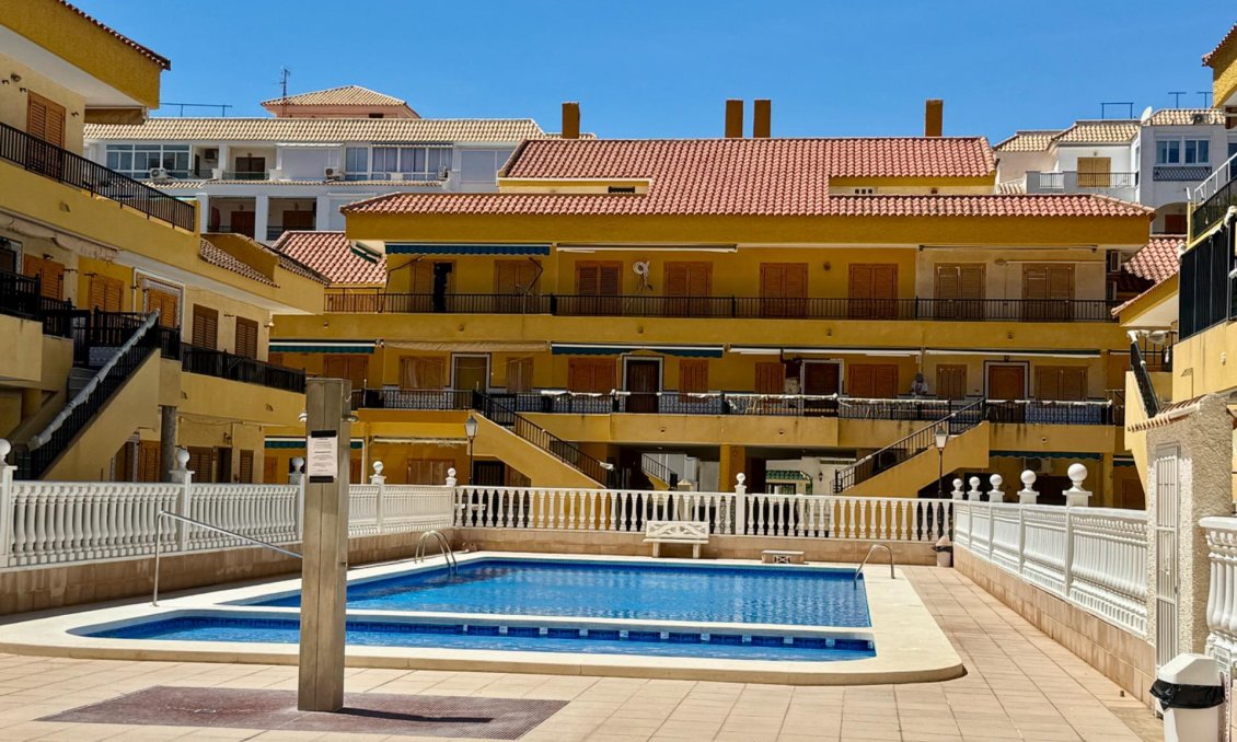 Revente - Attique -
Torrevieja - Los Europeos