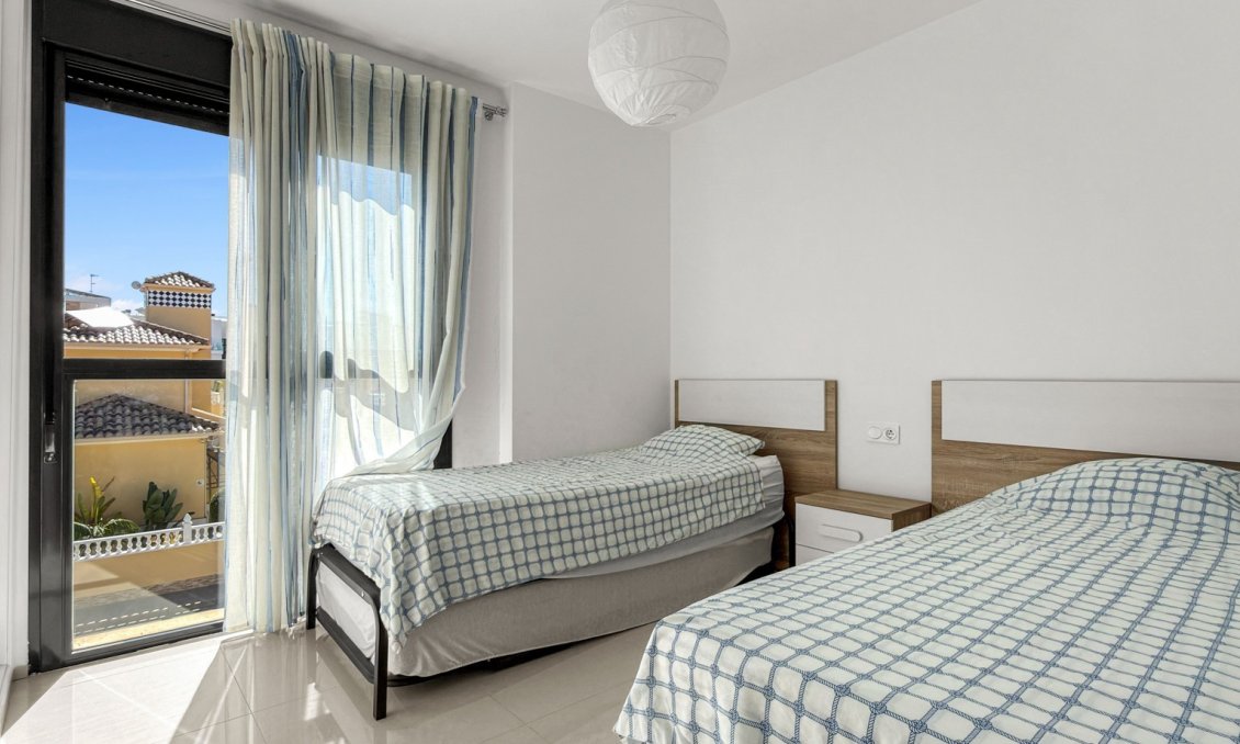 Revente - Appartement -
Orihuela Costa - Costa Blanca