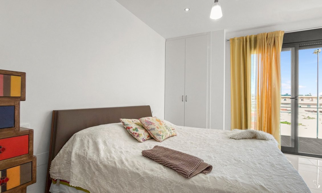 Revente - Appartement -
Orihuela Costa - Costa Blanca