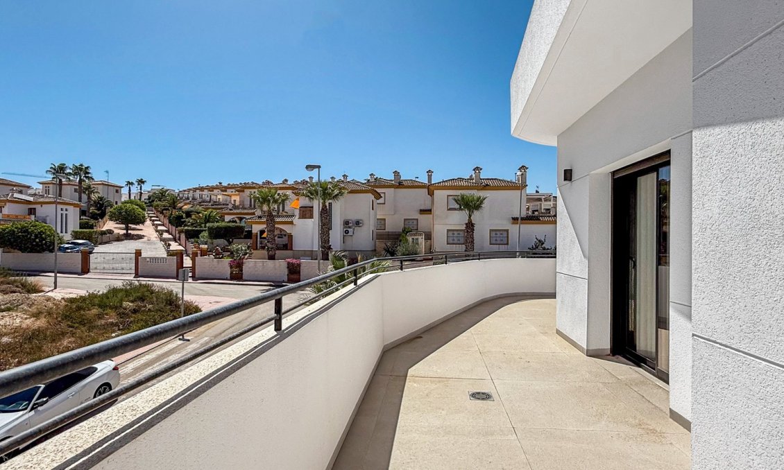 Revente - Villa -
Rojales - Inland