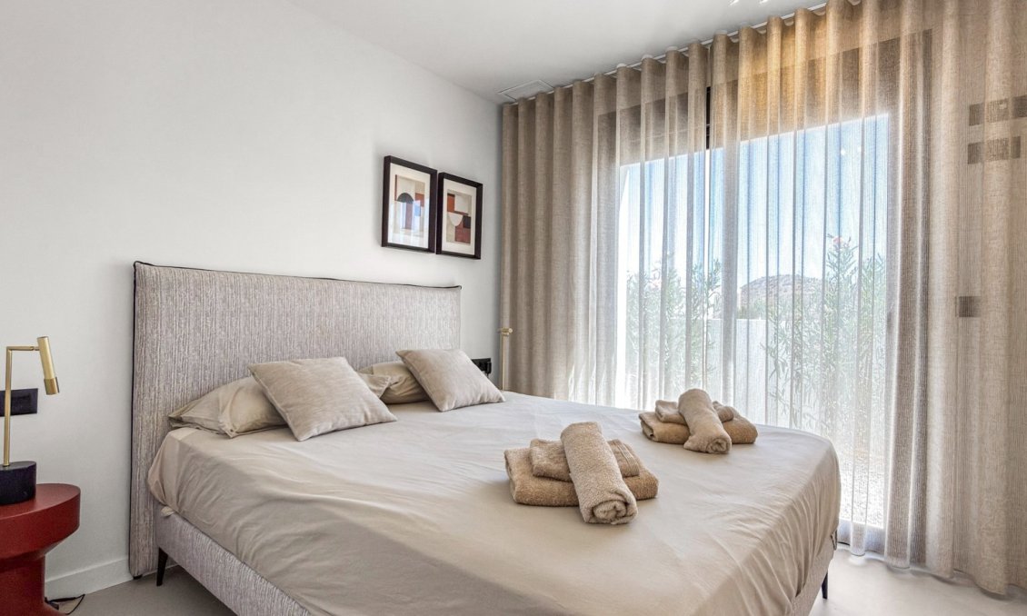 Revente - Villa -
Rojales - Inland