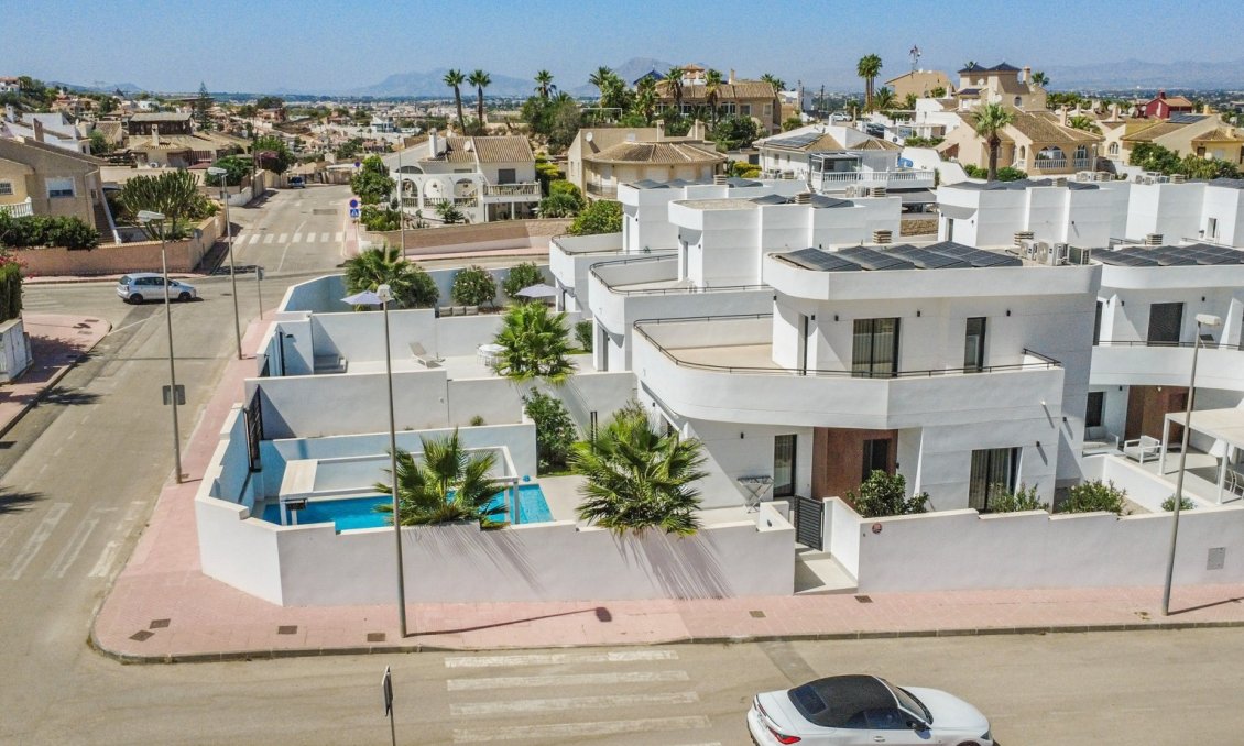 Revente - Villa -
Rojales - Inland