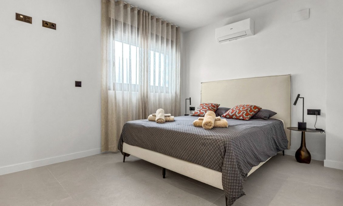 Revente - Villa -
Rojales - Inland