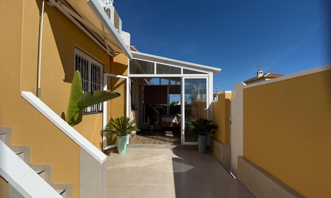 Revente - Villa -
Orihuela Costa - Costa Blanca