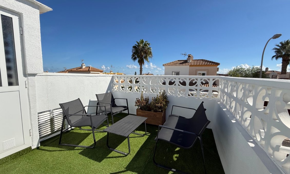 Revente - Villa -
Orihuela Costa - Costa Blanca