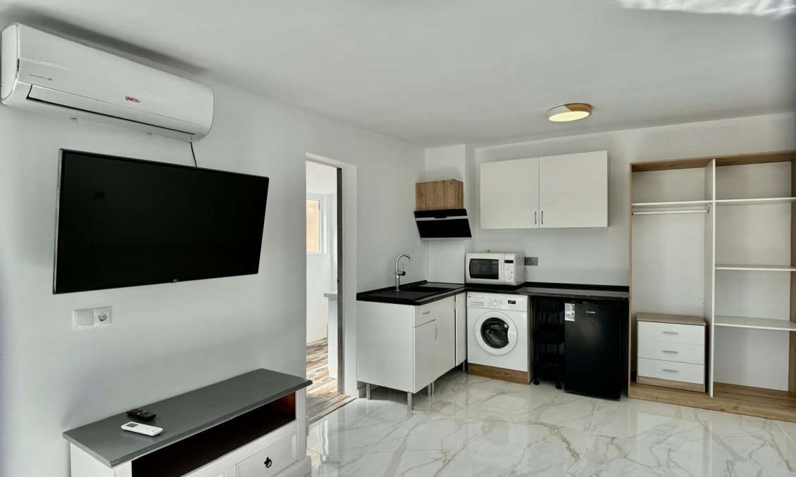 Revente - Villa -
Orihuela Costa - Costa Blanca