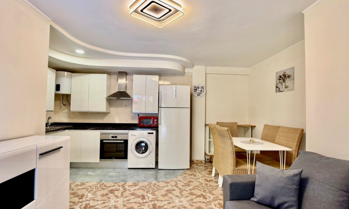 Resale - Apartment -
Torrevieja - Costa Blanca