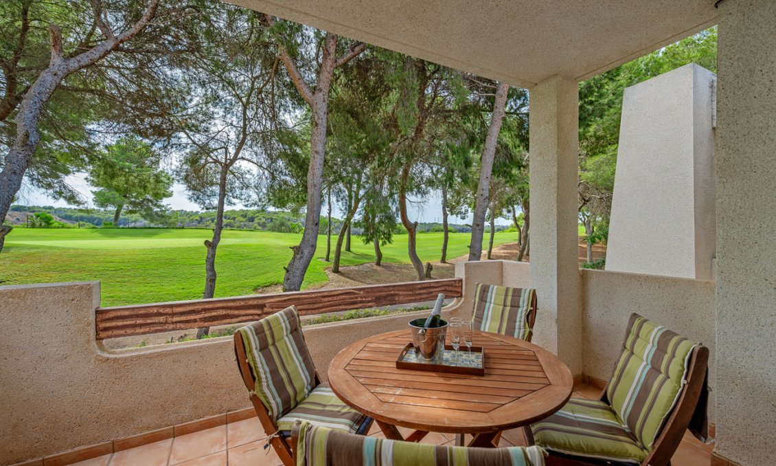 Segunda mano - Ático -
Dehesa de Campoamor - Costa Blanca
