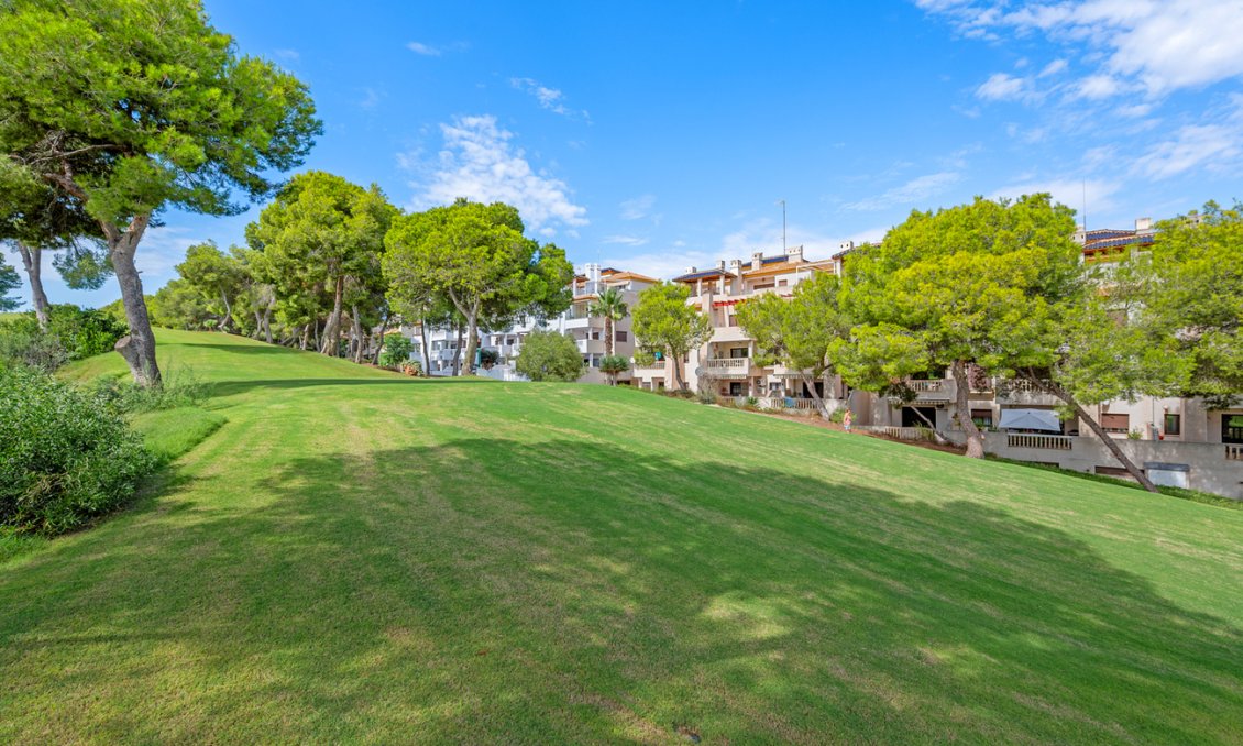 Segunda mano - Ático -
Dehesa de Campoamor - Costa Blanca