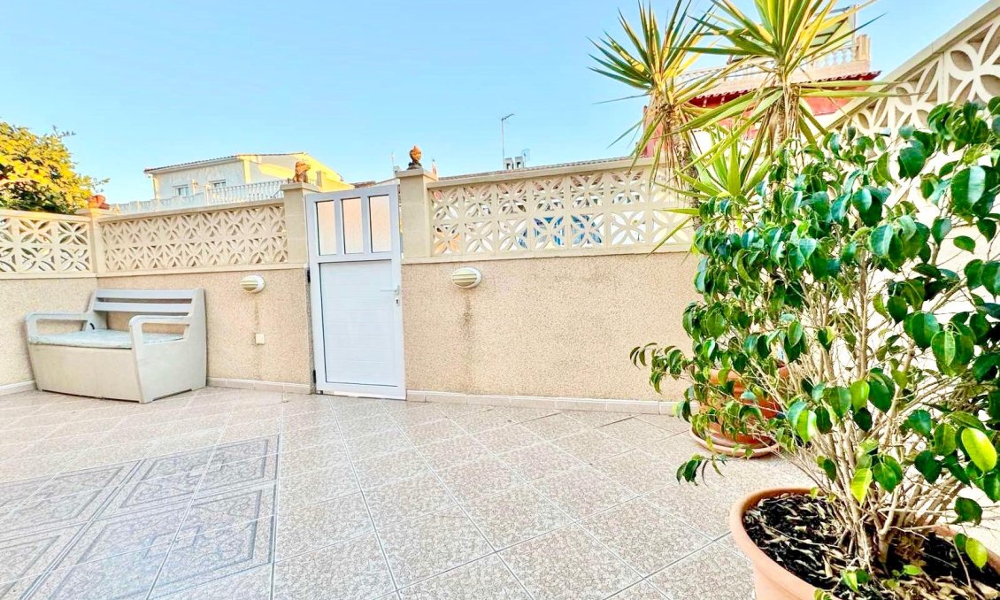 Segunda mano - Adosado -
Torrevieja - Costa Blanca