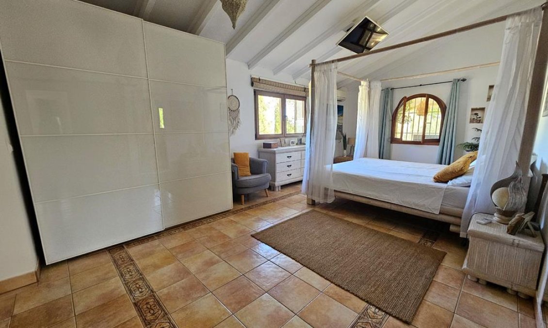 Segunda mano - Villa -
Jávea - Costa Blanca