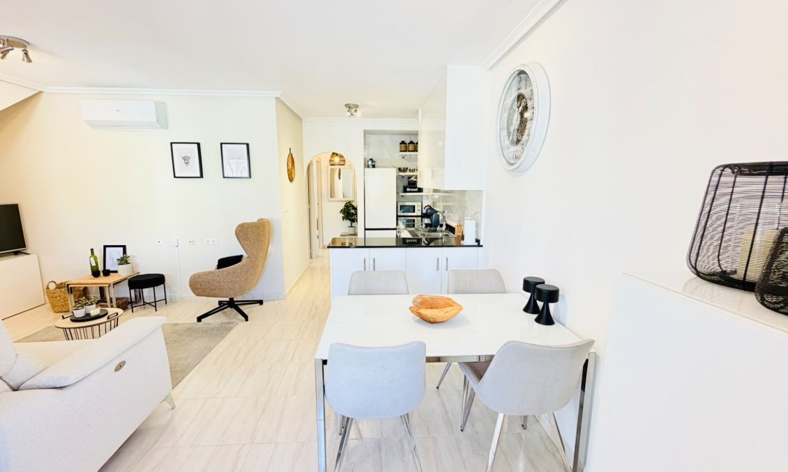 Revente - Maison de ville -
Daya Vieja - Costa Blanca