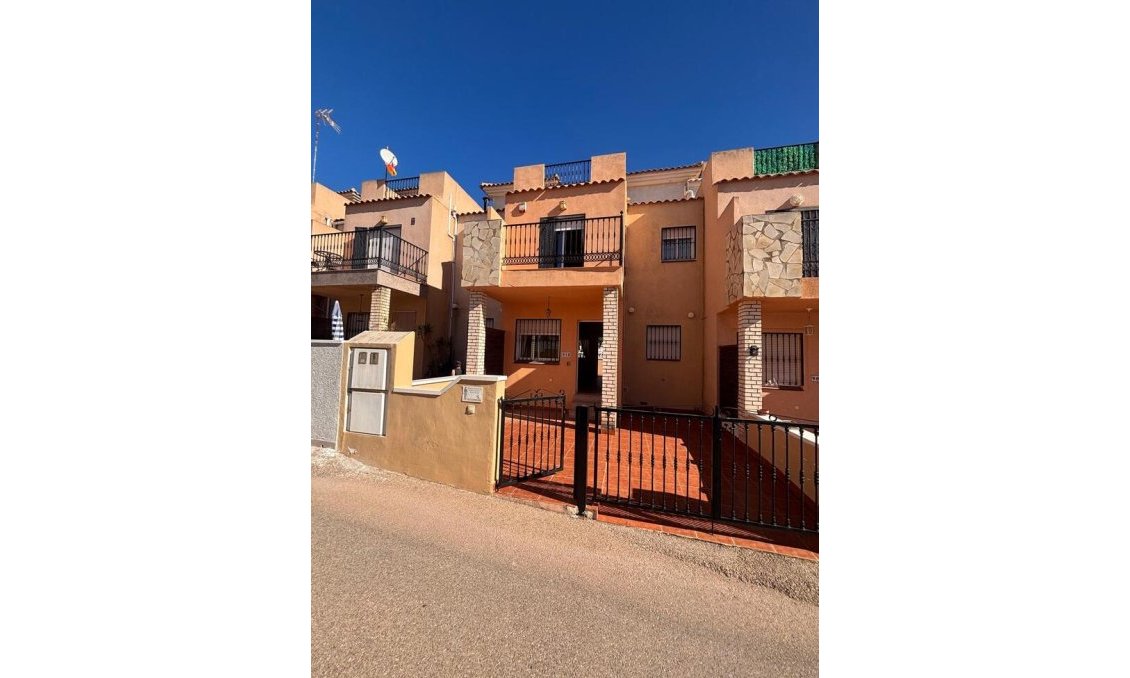 Használt Ingatlanok - Sorház -
Los Altos - Costa Blanca